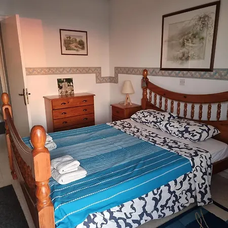 Mediterranean Valley بافوس